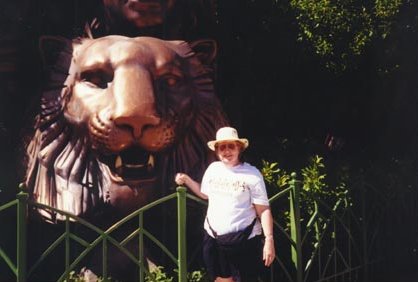 Diana with one of Sigfreid and Roy's Lions at the Mirage